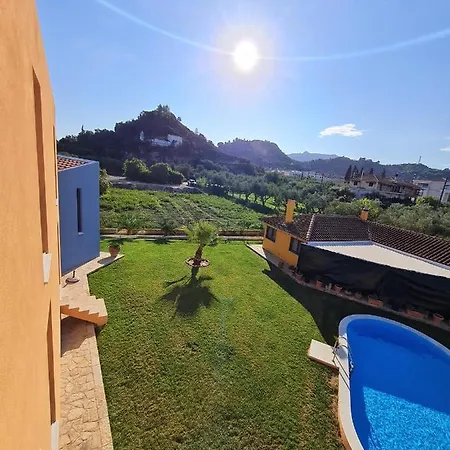 Casa Spannika Pool And Gym Nyaraló