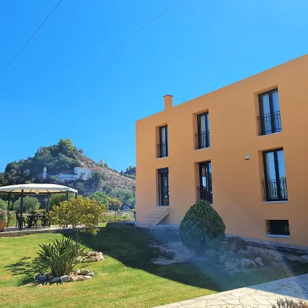 Casa Spannika Pool And Gym Ferienhaus