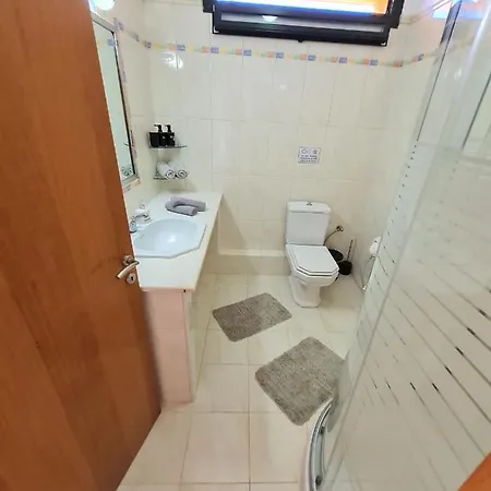 Casa Spannika Pool And Gym 扎金索斯镇