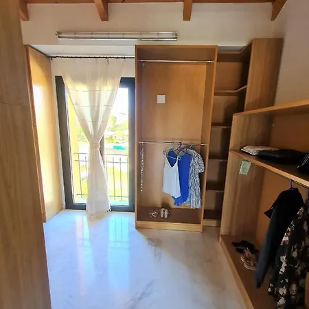Casa Spannika Pool And Gym Holiday home