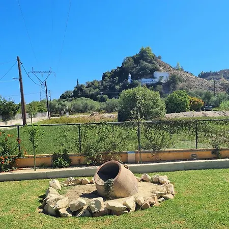 펜션 Casa Spannika Pool And Gym 자킨토스 타운